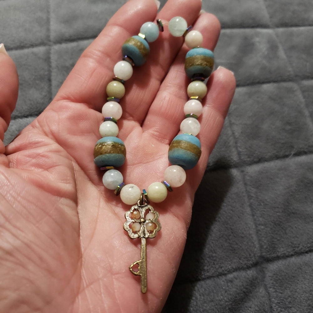 White with Blue Tone Flower Charm Bracelet